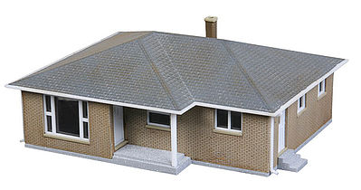 Walthers Cornerstone 933-3838 N Scale Brick Ranch House -- Kit