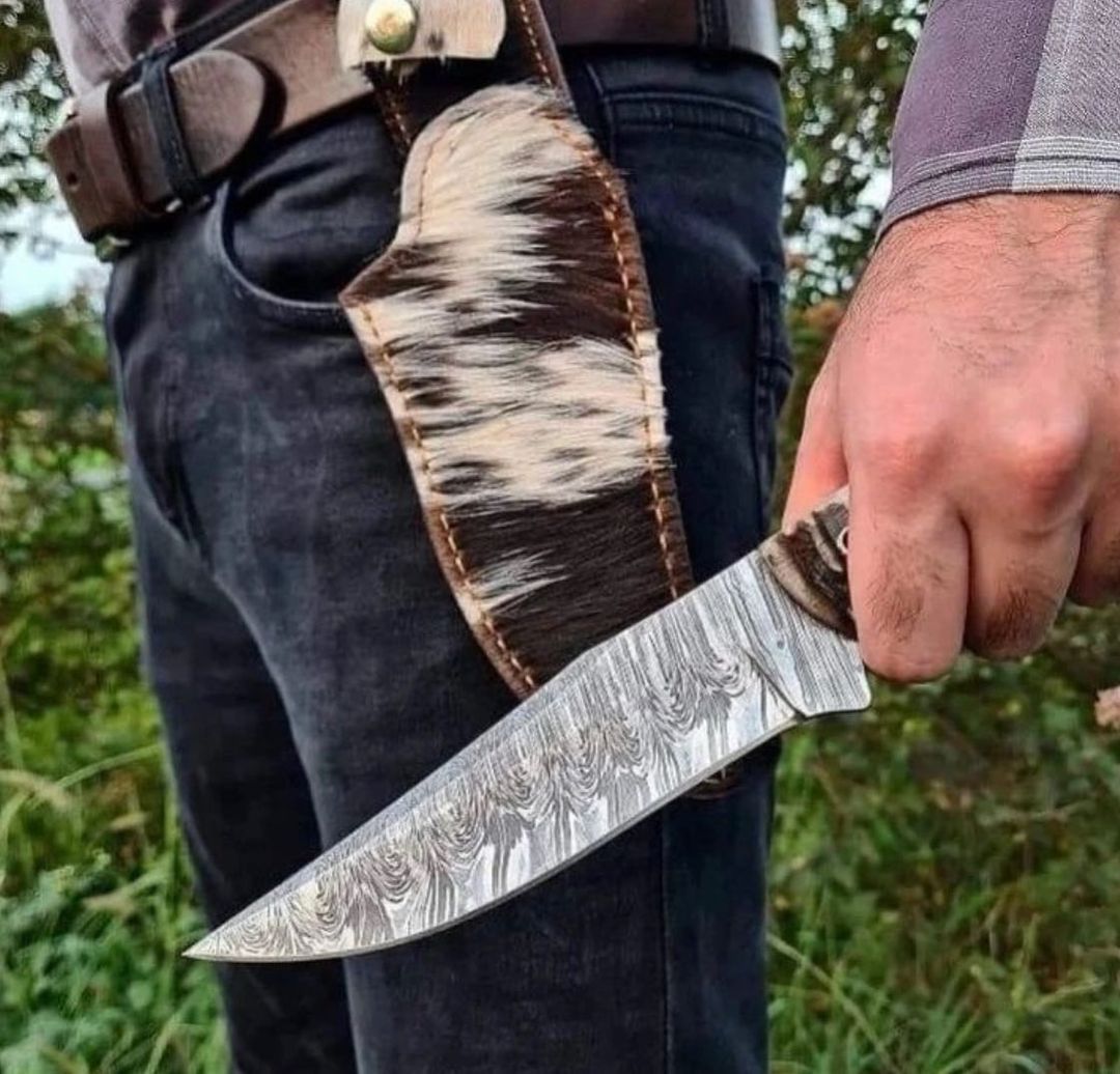 Custom Handmade Damascus Steel Hunting Knife