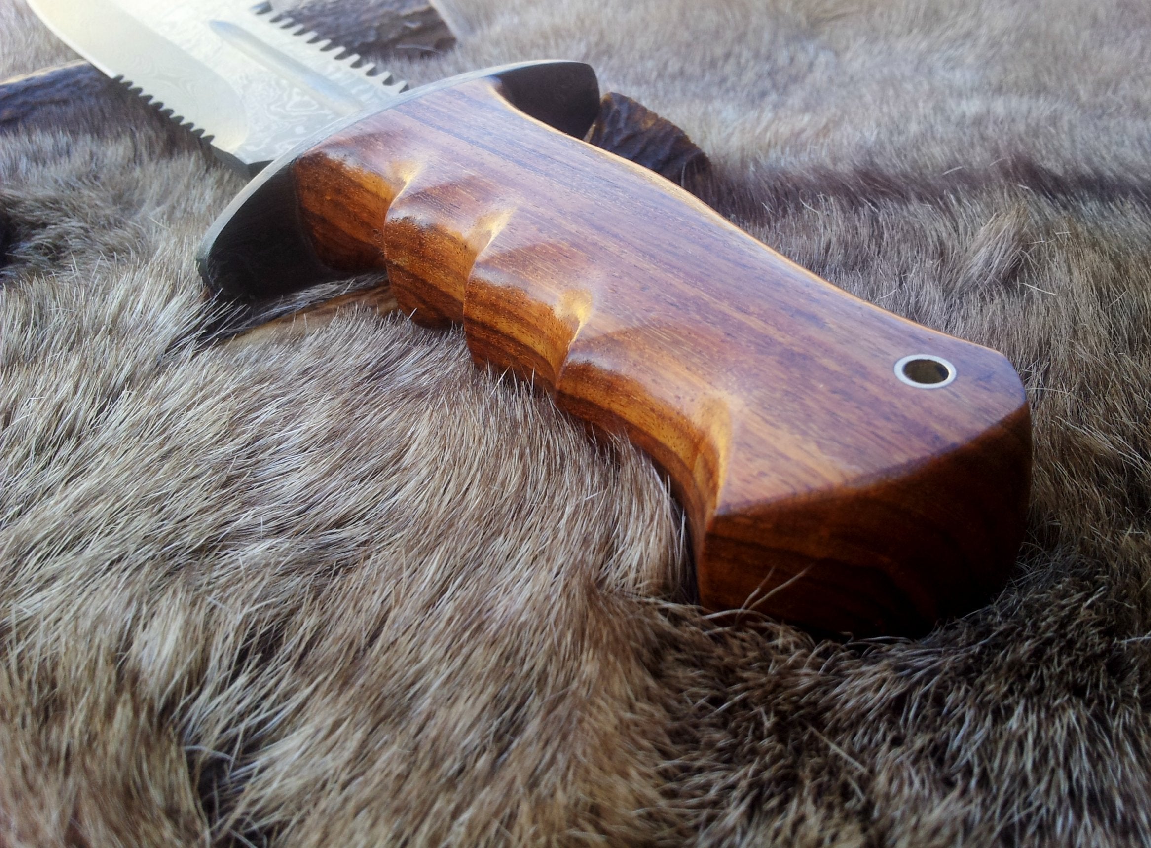 Ranger Survival Bowie Knife with Custom Handcrafted Damascus Steel Blade & Rosewood Handle - 15 Inches