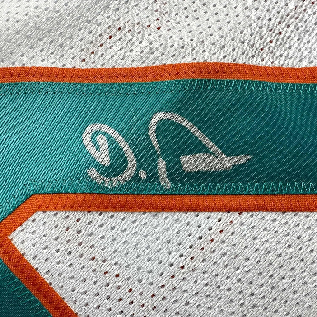 Framed Autographed/Signed De'Von DeVon Achane 35x39 Miami White Football Jersey Beckett BAS COA