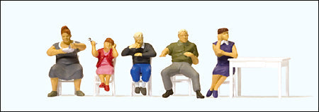 Preiser 10577 HO Scale Pedestrians -- At the Table pkg(5) w/Table & Chairs