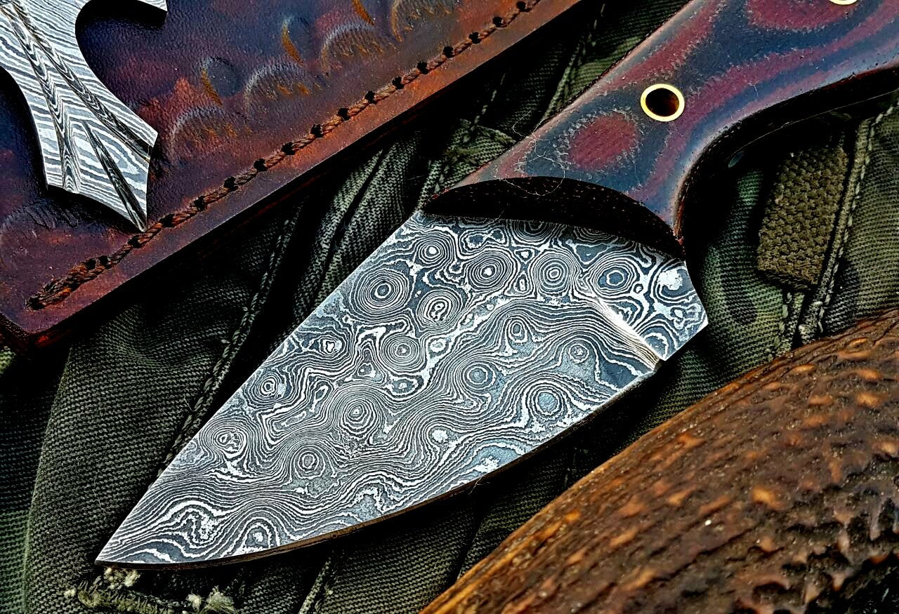 Custom Handmade Damascus Steel Hunting Skinning Knife