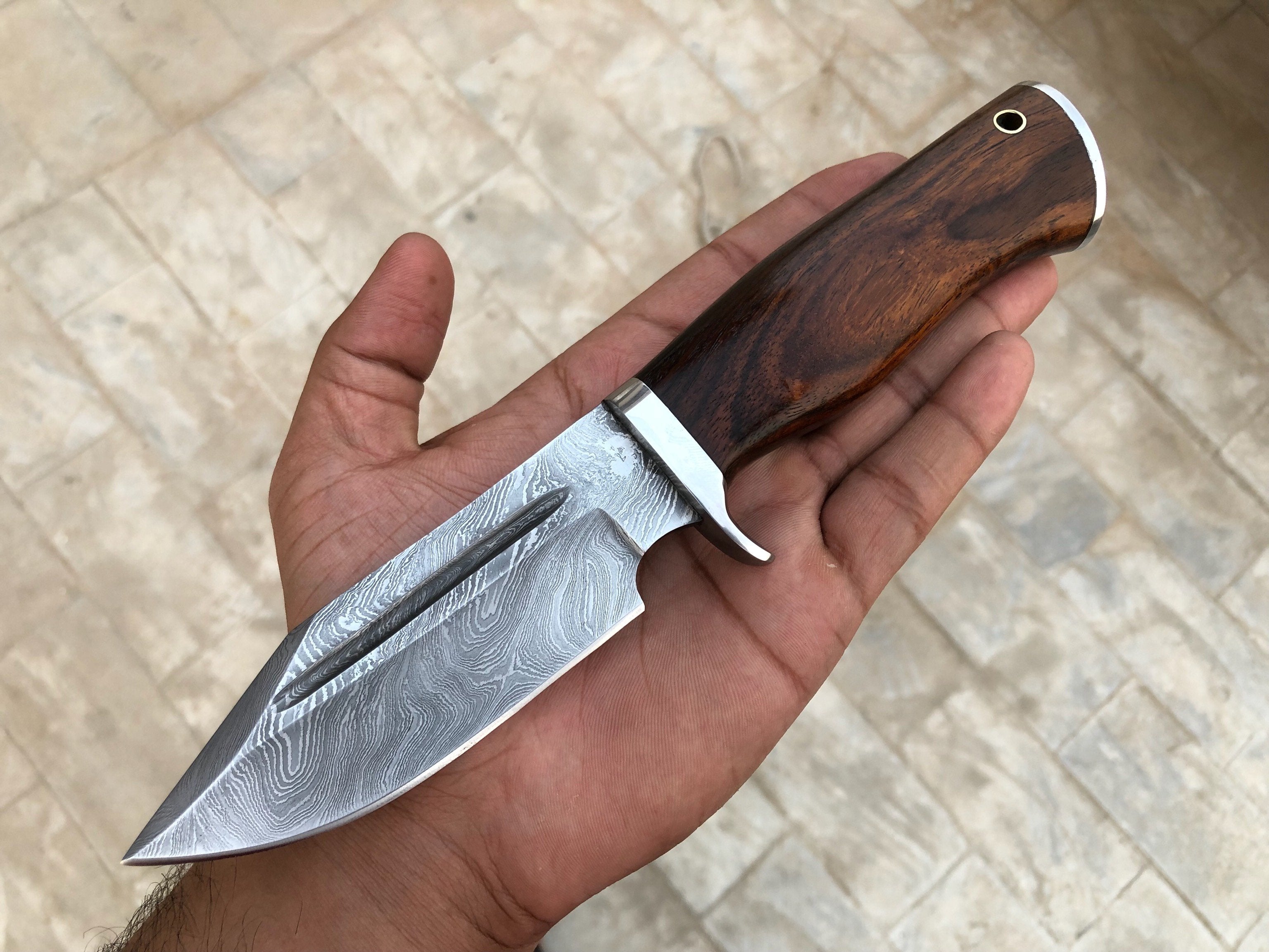 Handcrafted Custom Hunting Knife with Damascus Steel Blade