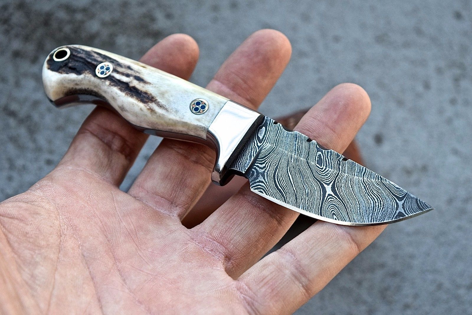 Damascus custom handmade skinning knife
