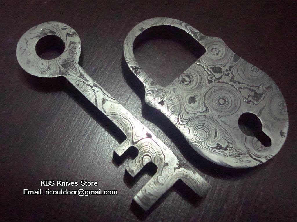 DAMASCUS OLD LOCK and KEY PENDANTS