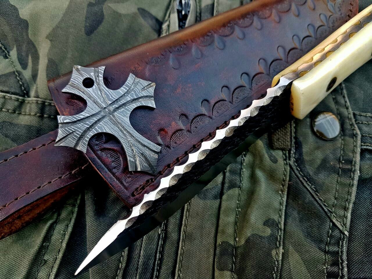 Custom Handmade Hammered 1095 High Carbon Steel Hunting Skinning Knife