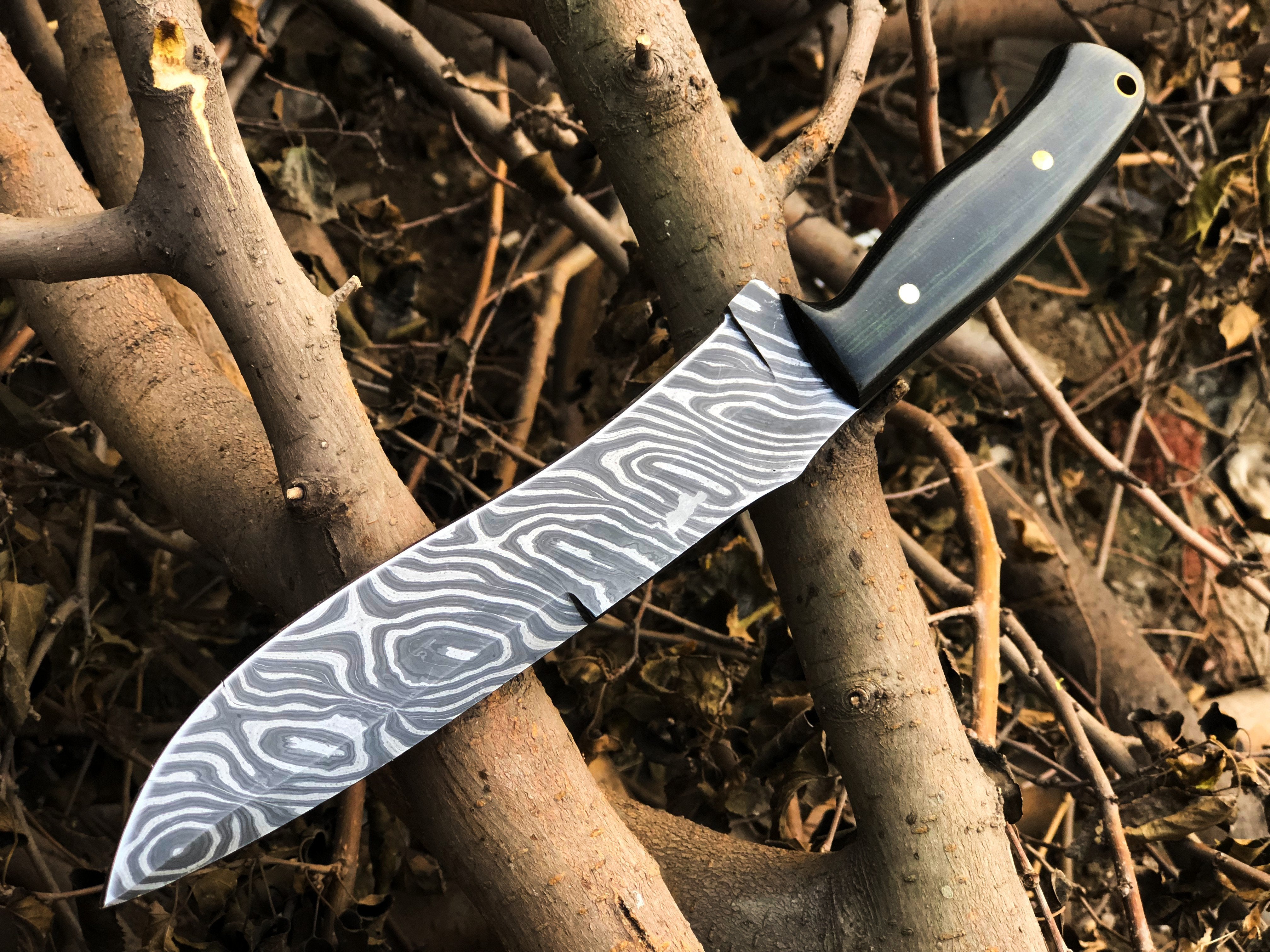 New Custom Handmade Damascus Steel Hunting Knife