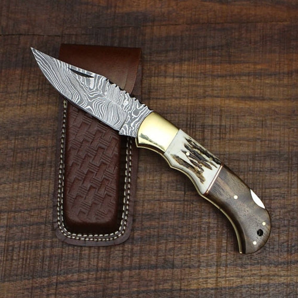 Damascus steel Folding knife