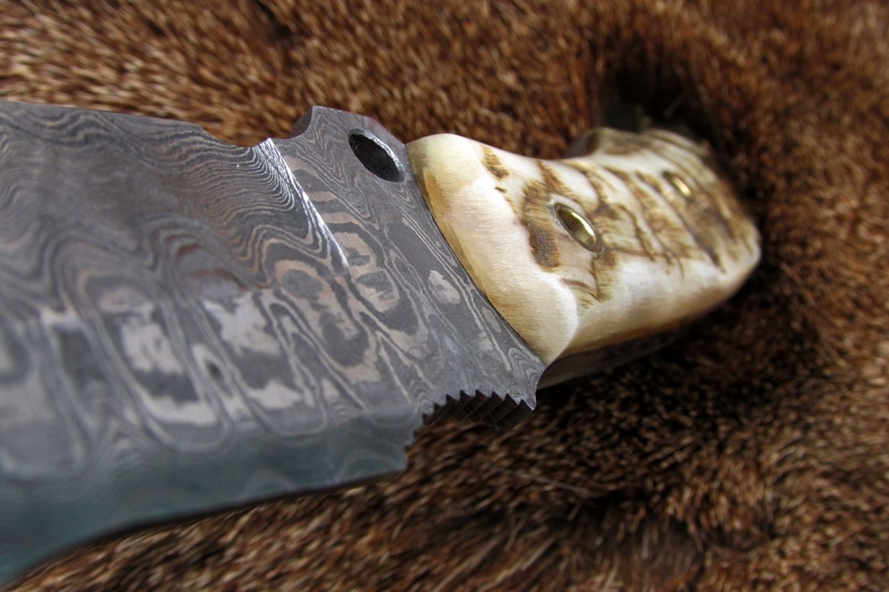 Handmade Damascus Skinning Knife