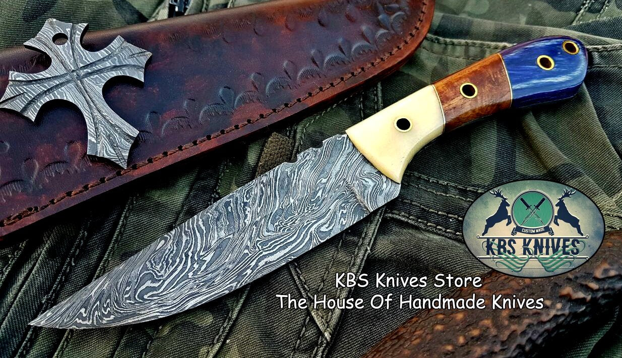 Custom Handmade Damascus Steel Hunting Skinning Knife