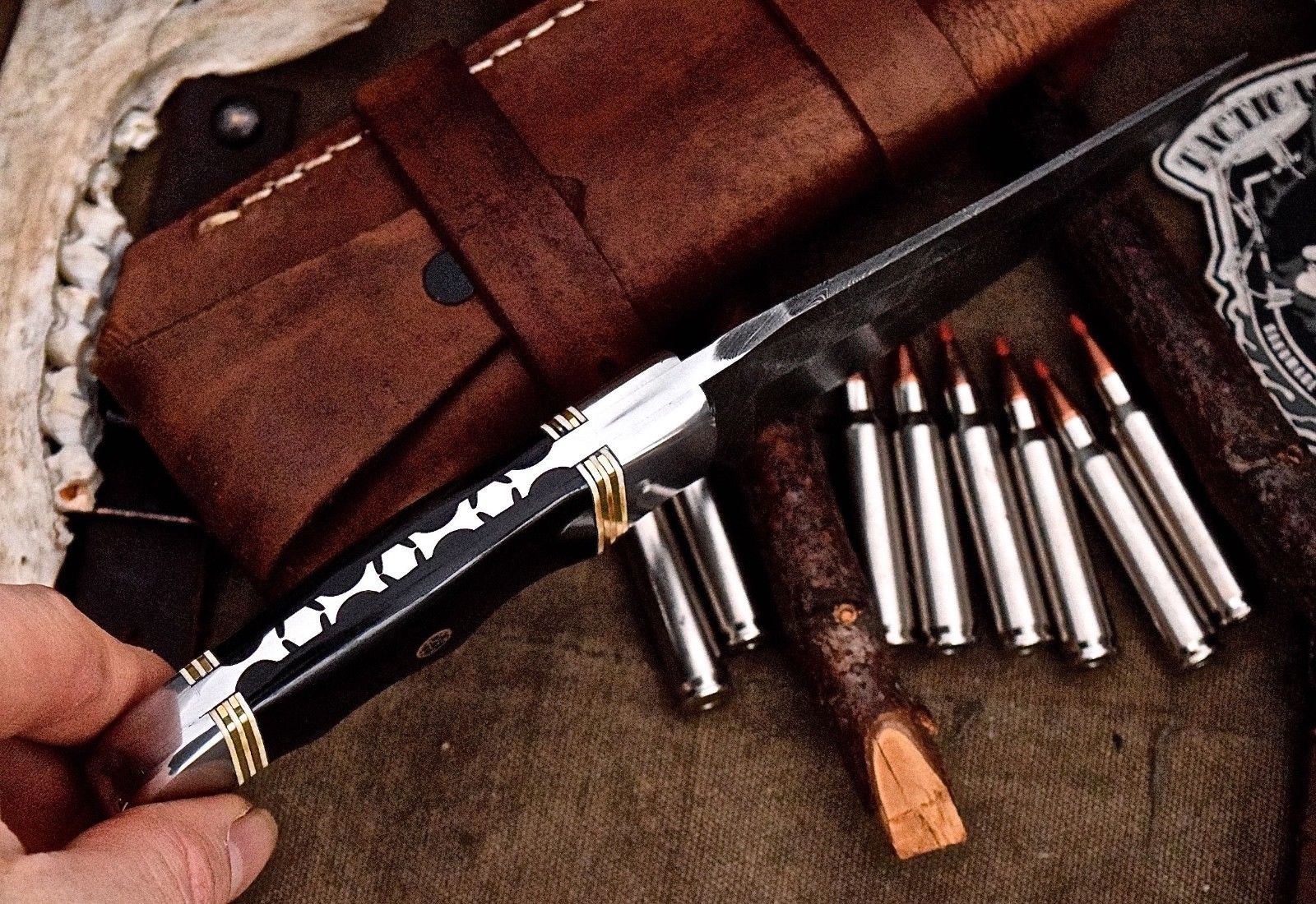 Custom Handmade Deer Hunting Knife with Damascus Steel Blade