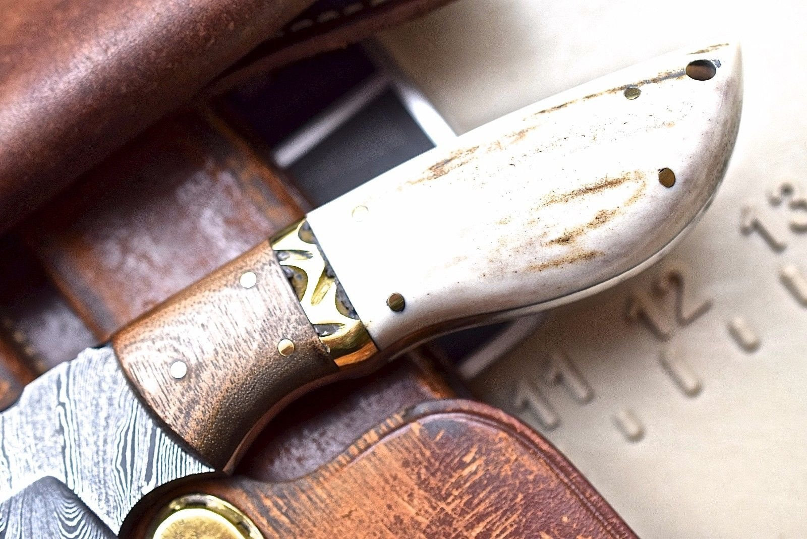 Custom Handmade Damascus Wood-New Zealand Red Stag Hunting Skinning Knife