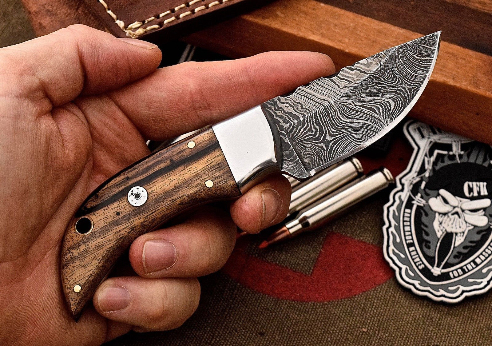 Custom Handmade Damascus Steel Skinning/Camping/Hunting Knife