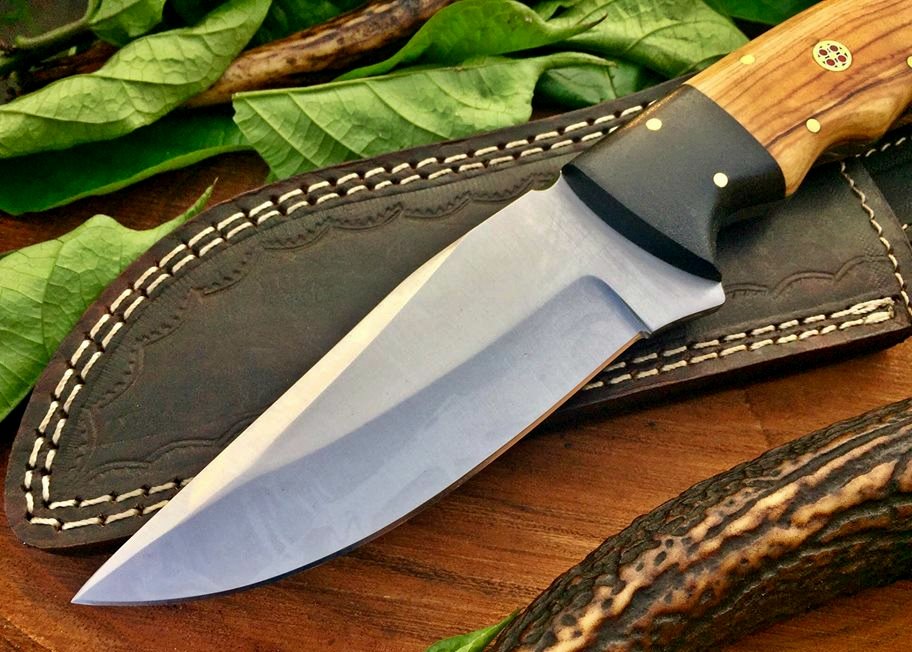 Full Tang Custom Handmade D2 Steel Hunting Camping Knife