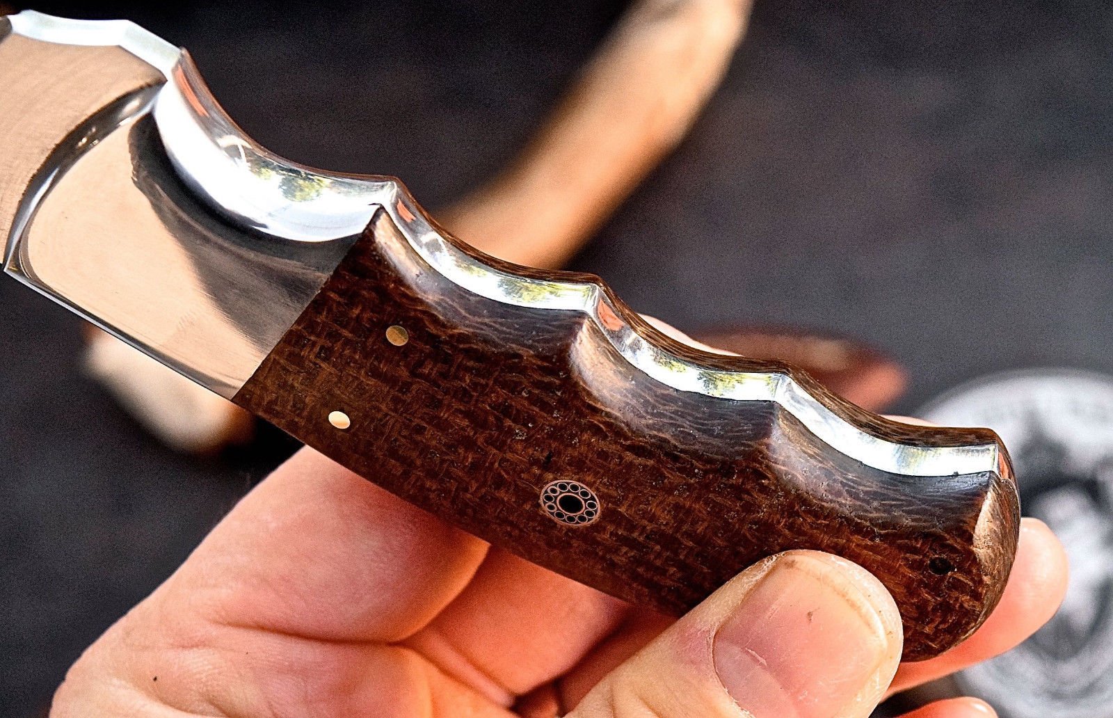 Full Tang Custom Handmade D2 Steel Hunting/Skinning Knife