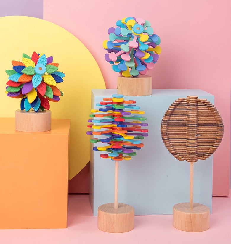 Wooden Rotating Lollipop Toy – Stress Relief Spiral Desk Ornament