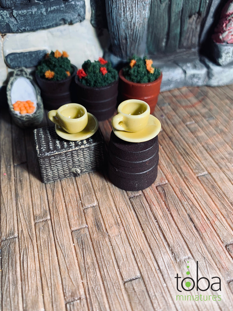 Toba Miniatures 1064 1/12 Scale Yellow Dish Set