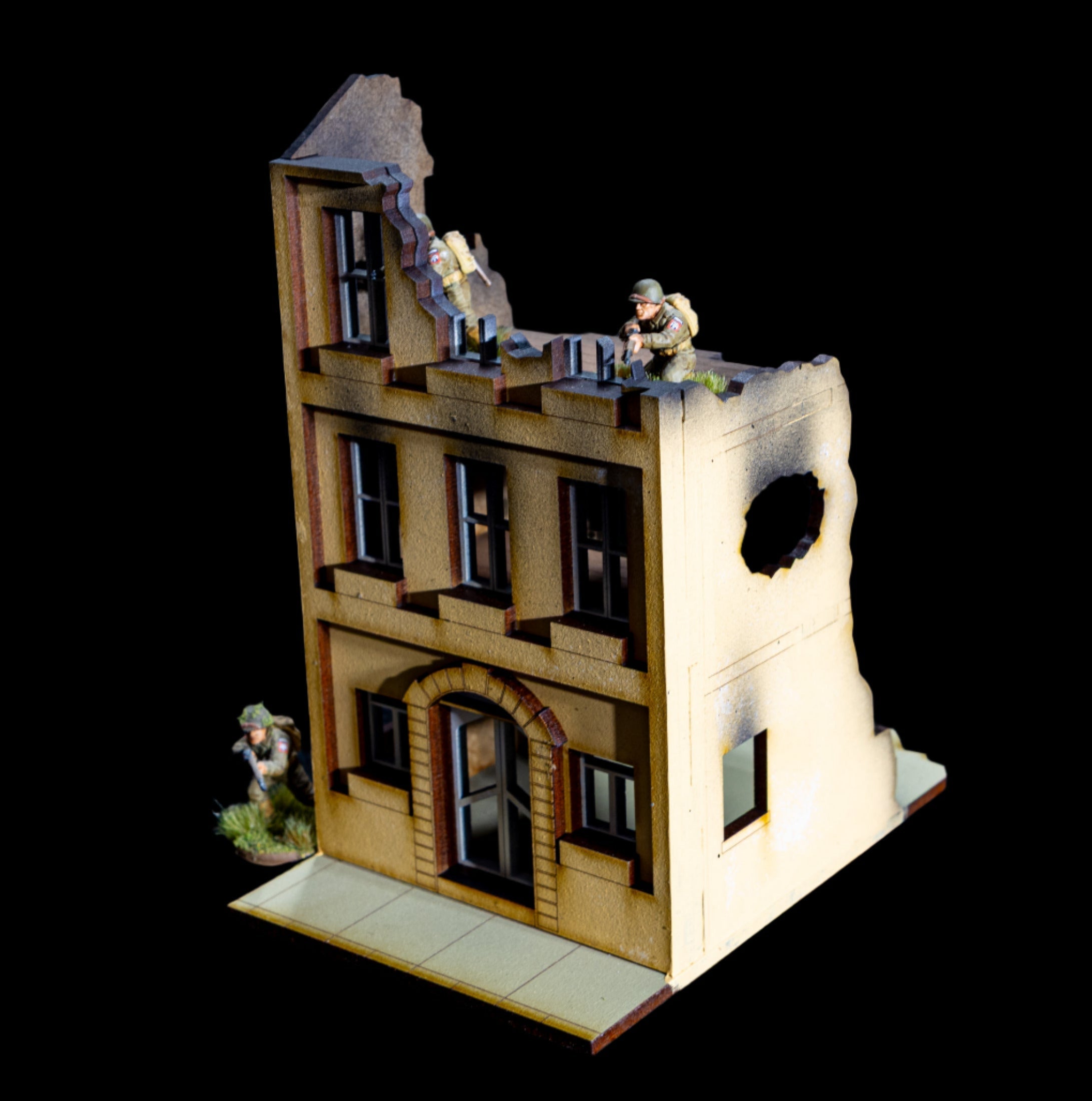28mm European Building - 28MPNT515 (Painted and Assembled)