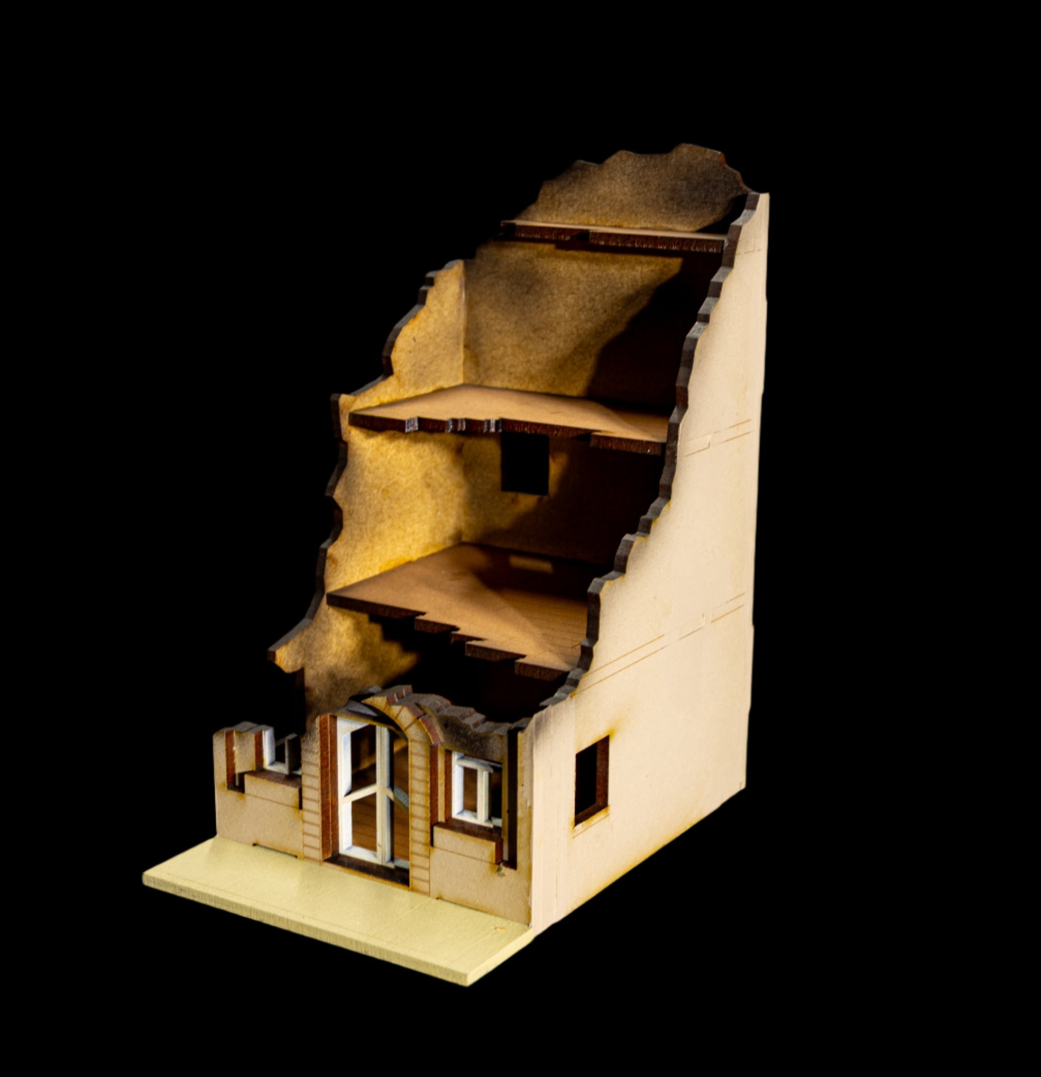 28mm European Building - 28MPNT516 (Painted and Assembled)