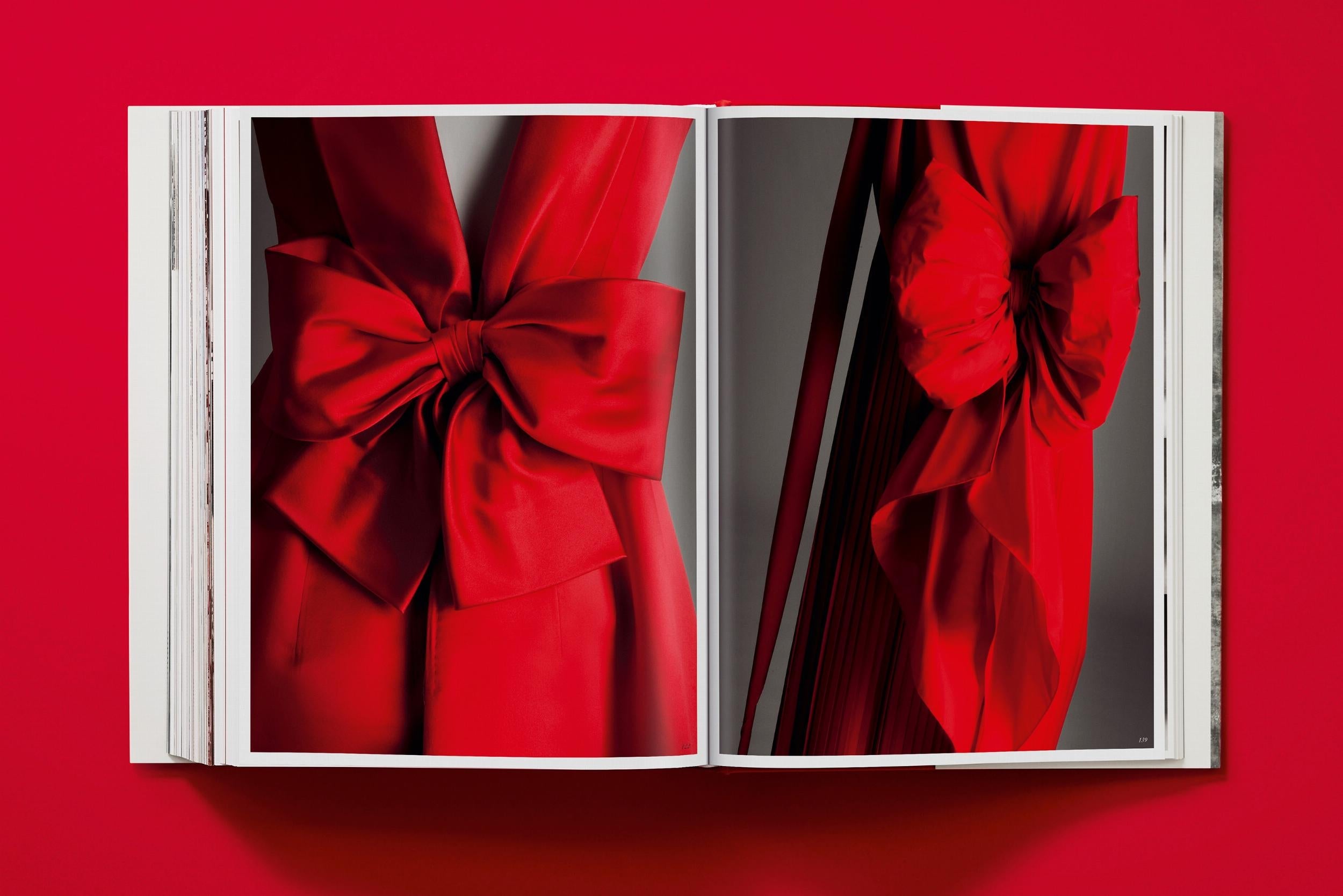 Valentino. A Grand Italian Epic (English)