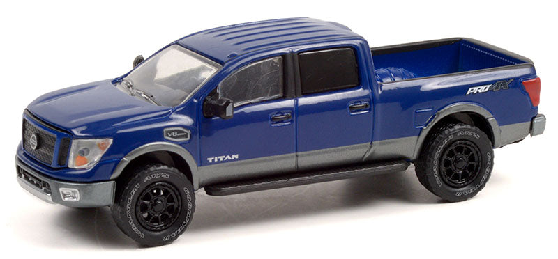 Greenlight 35210-C 1/64 Scale 2018 Nissan Titan XD Pro-4X Pickup