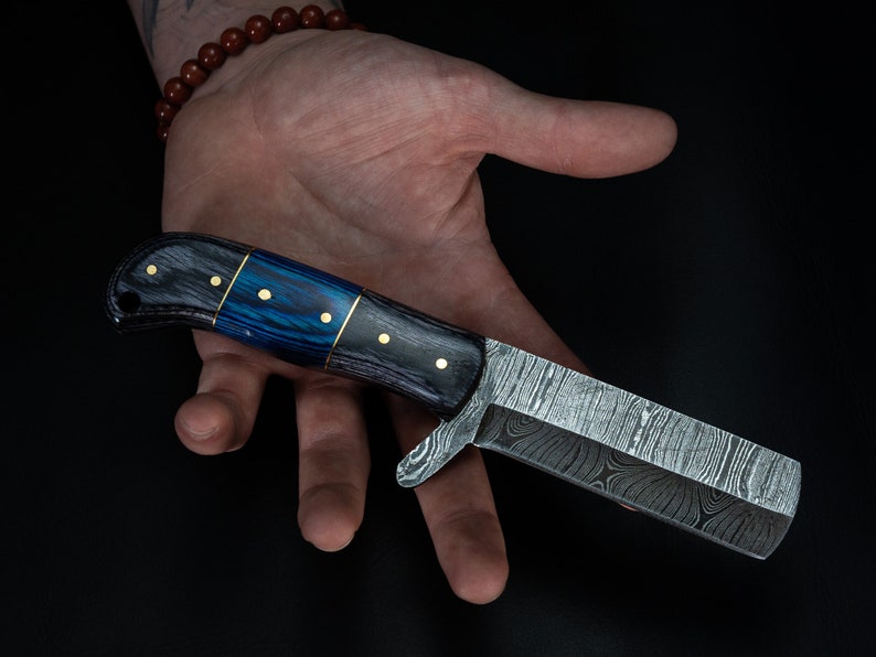 Damascus Bull Cutter Knife – Handcrafted 256-Layer Blade