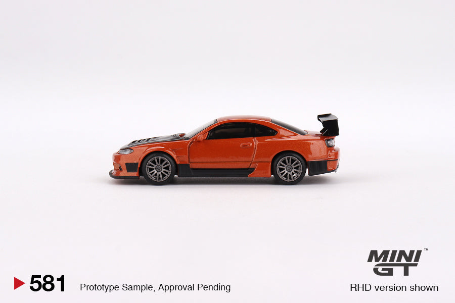 Mini-GT Nissan Silvia S15 D-MAX Metallic Orange #581 1:64 MGT0581
