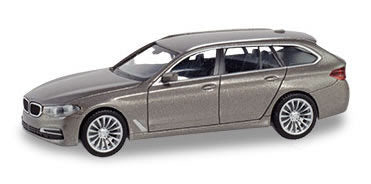 Herpa 430708 HO Scale BMW 5 Series Station Wagon - Assembled -- Various Metallic Colors