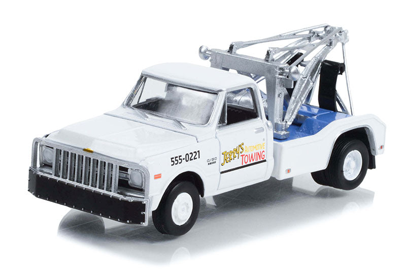 Greenlight 44965-B 1/64 Scale Jerry’S Towing - 1969 Chevrolet C-30 Dually Wrecker