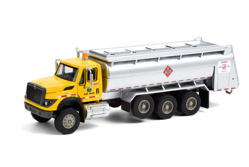 Greenlight 45120-A 1/64 Scale Pennsylvania Department of Transportation PennDOT