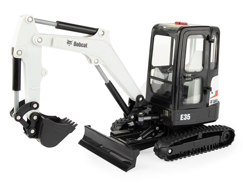 Ertl 47260 1/16 Scale Bobcat E35 Mini Excavator