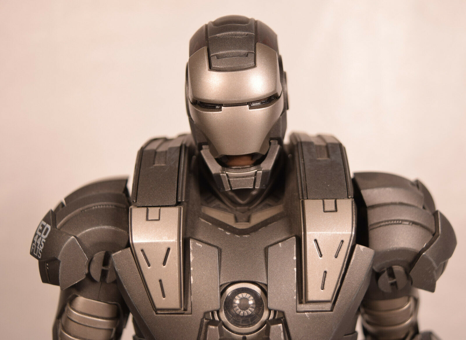 Iron Man 2 War Machine MMS120 Action Figure 1/6 Hot Toys Movie Masterpiece Marvel