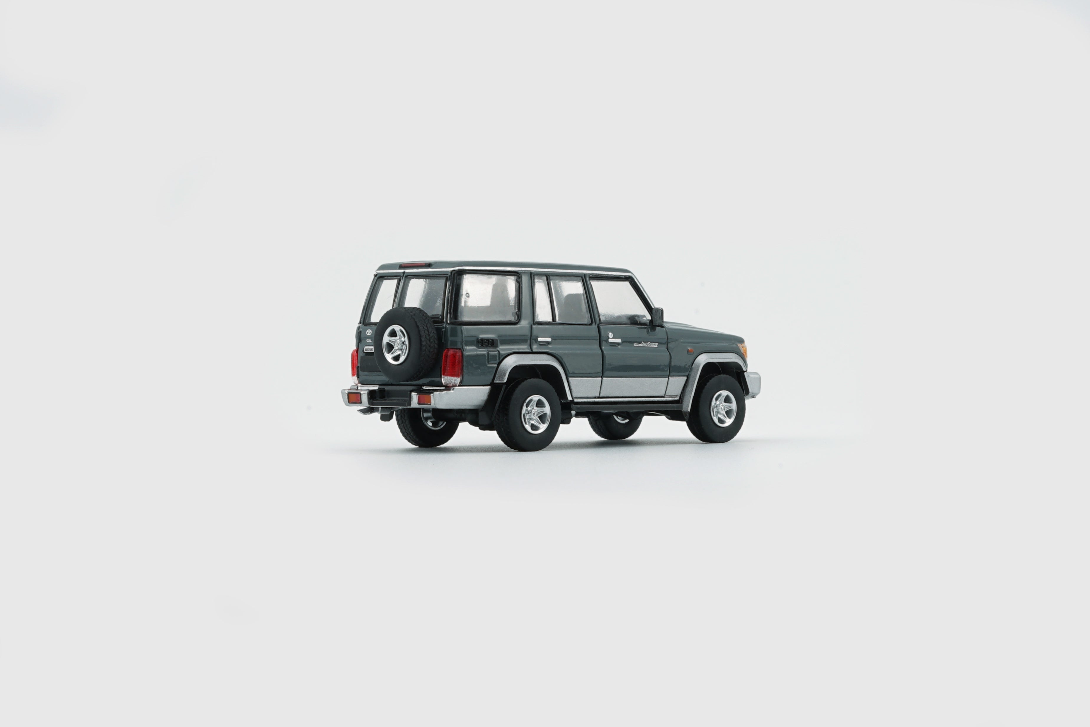 BM Creations Toyota Land Cruiser LC76 Dark Red / Dark Grey - RHD 1:64