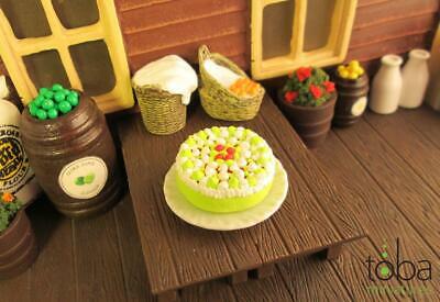 Toba Miniatures 1084 1/12 Scale Lime Cake (1)