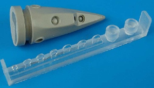 Aires 4390 1/48 S35E Draken Recon Conversion Set For HSG (Resin w/Clear Parts)
