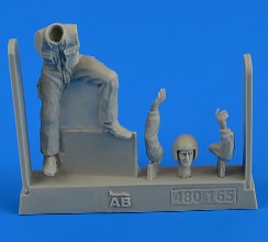 Aerobonus 480165 1/48 Warshaw Pact Aircraft Mechanic #1 (Sitting)