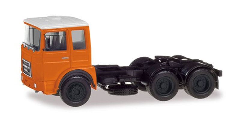 Herpa 310567OR 1/87 Scale Roman Diesel 3-Axle Tractor