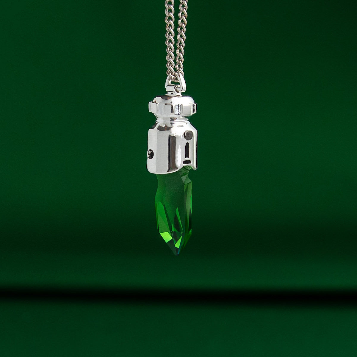 Star Wars X RockLove Padawan Ahsoka Tano Green Kyber Crystal Necklace