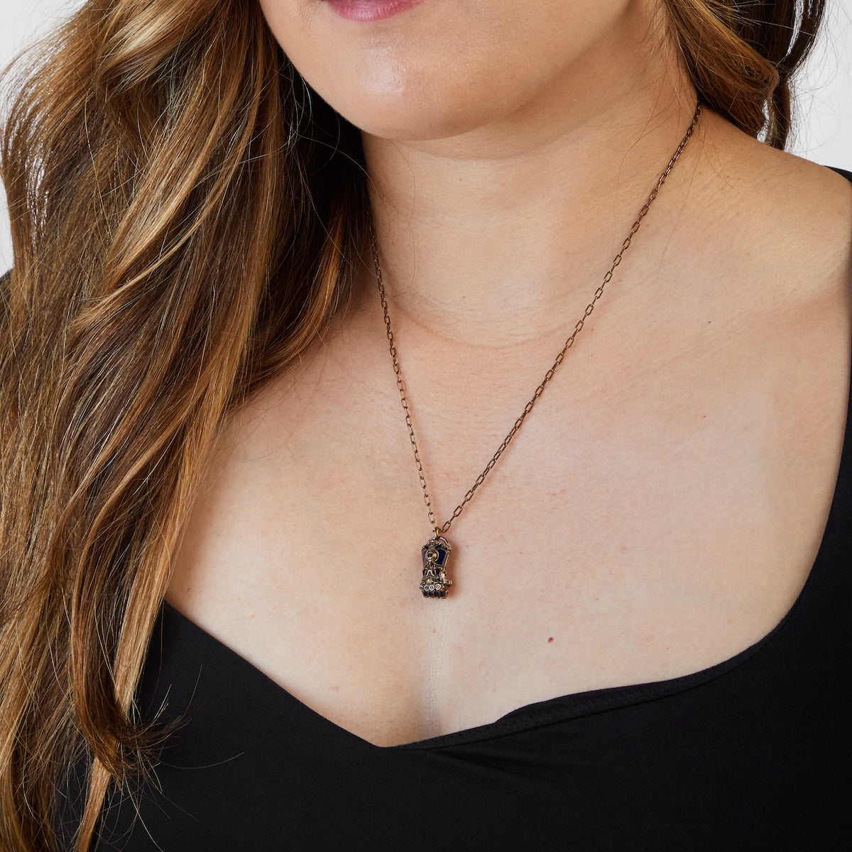 League of Legends X RockLove ARCANE Vi Gauntlet Necklace