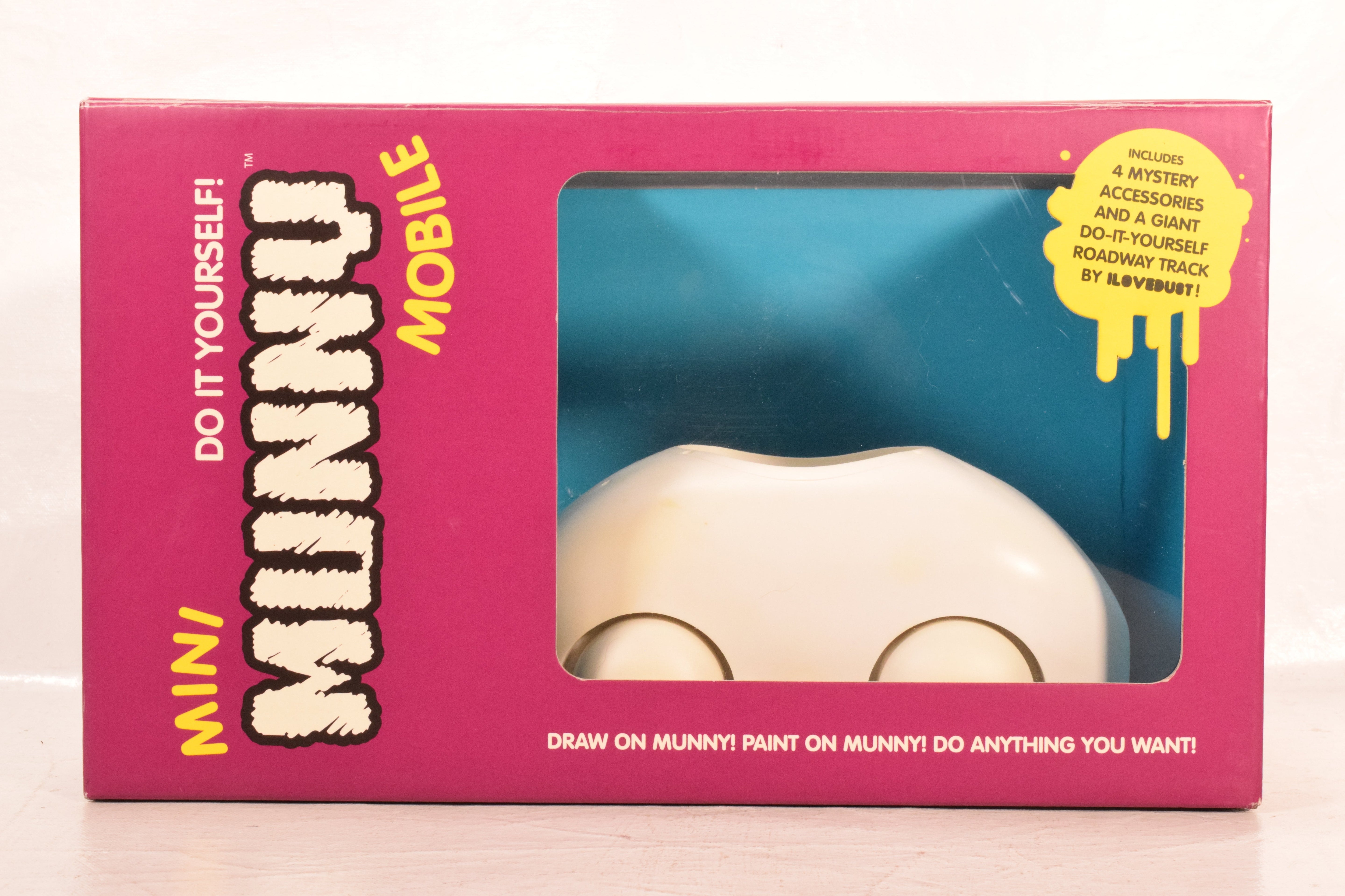 Kidrobot Mini Munny Mobile Munnyworld White Vinyl Toy