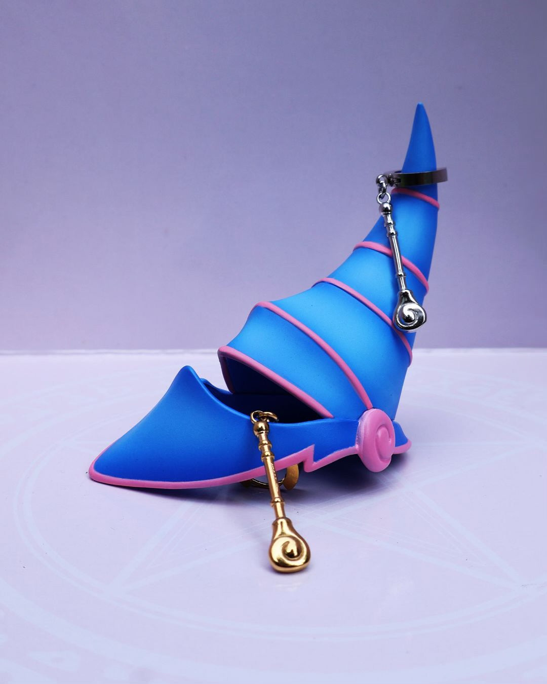 Yu-Gi-Oh!™ Dark Magician Girl Staff Earring