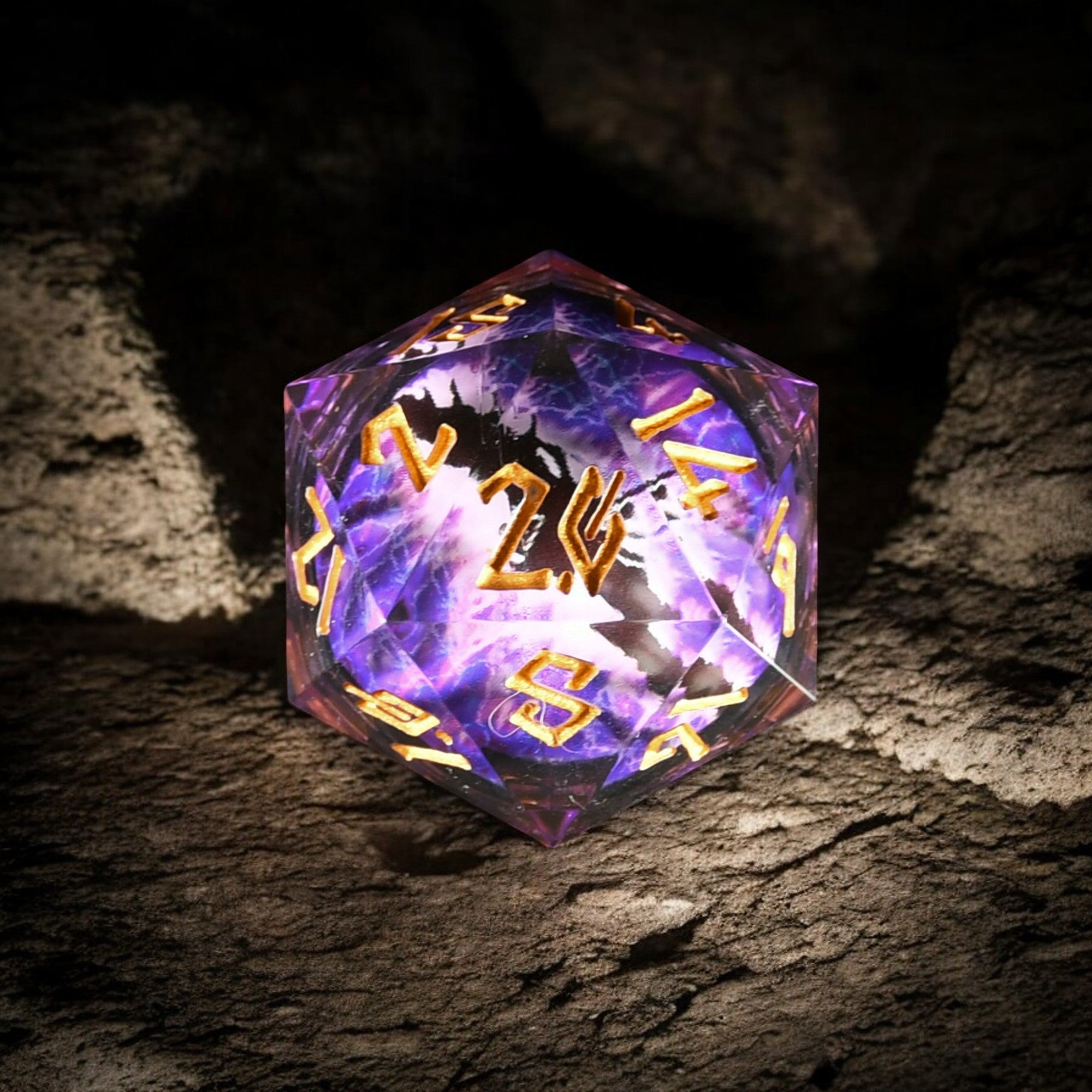 Enchanted Dragon Eye (Purple/Gold) Liquid Core 50mm D20