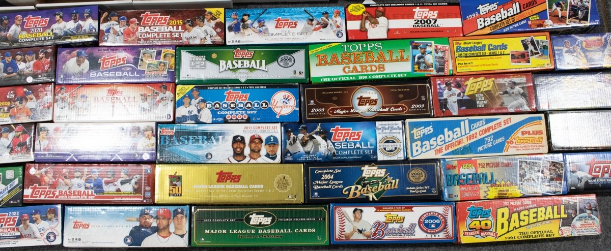1981-2023 Topps Baseball Set Break – 40+ Cards per Pack! + (1) 1960’s Topps Card!