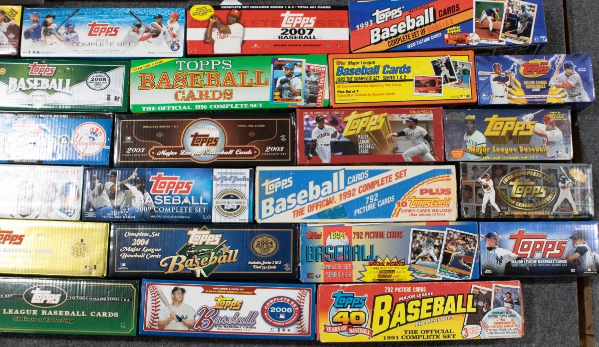 1981-2023 Topps Baseball Set Break – 40+ Cards per Pack! + (1) 1960’s Topps Card!