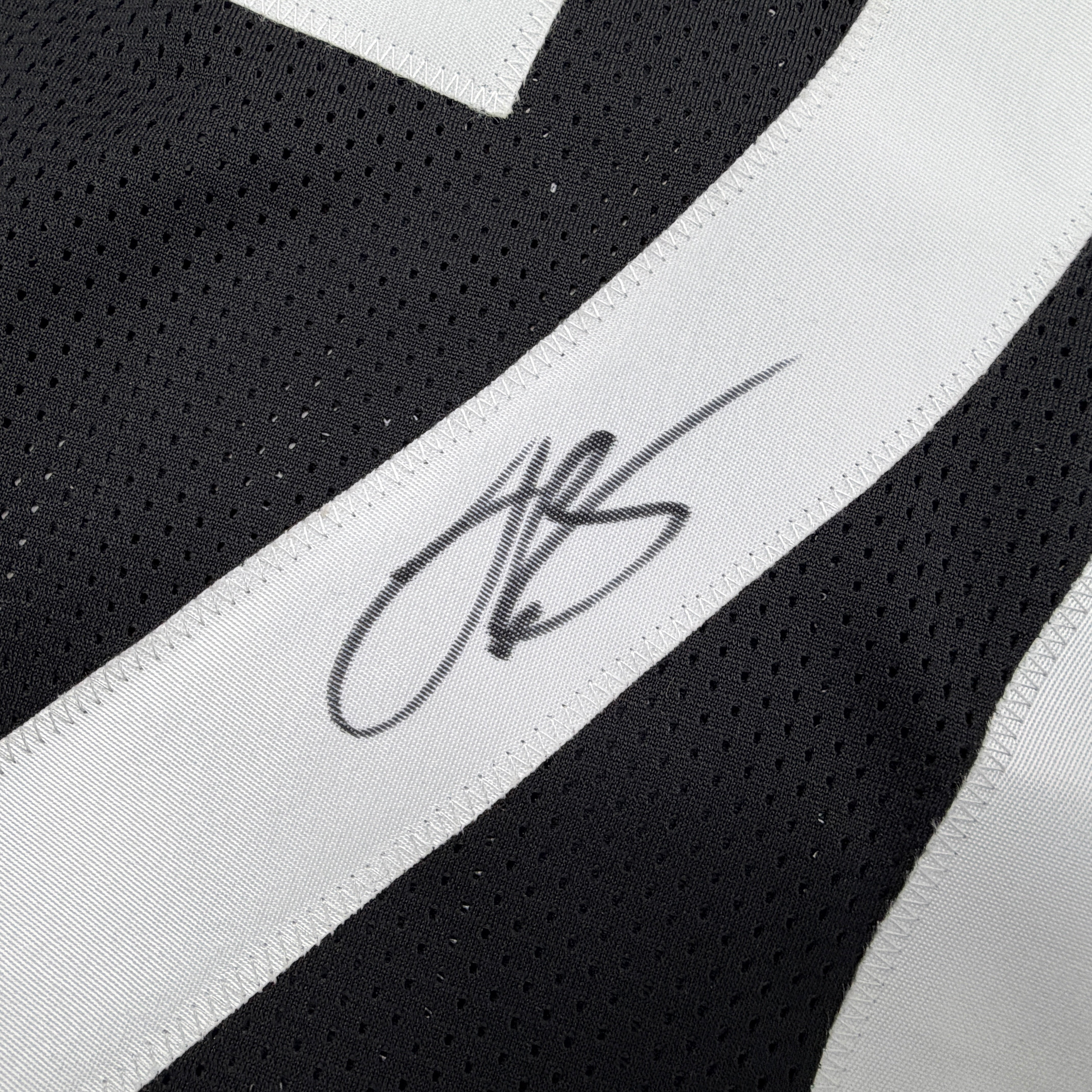 Autographed/Signed Le'Veon LeVeon Bell Pittsburgh Black Football Jersey Beckett BAS COA