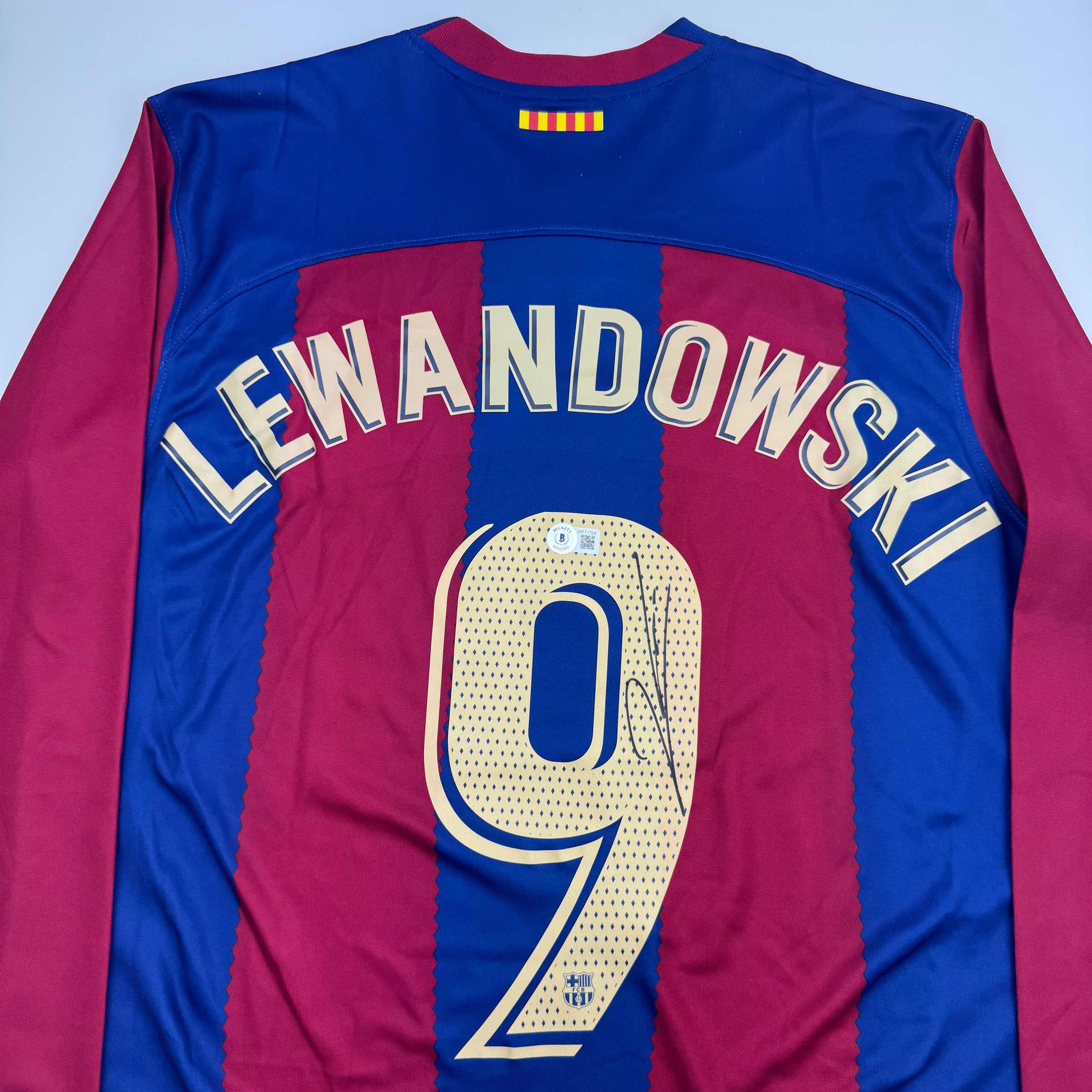 Autographed/Signed Robert Lewandowski FC Barcelona Blue Soccer Jersey Beckett BAS COA