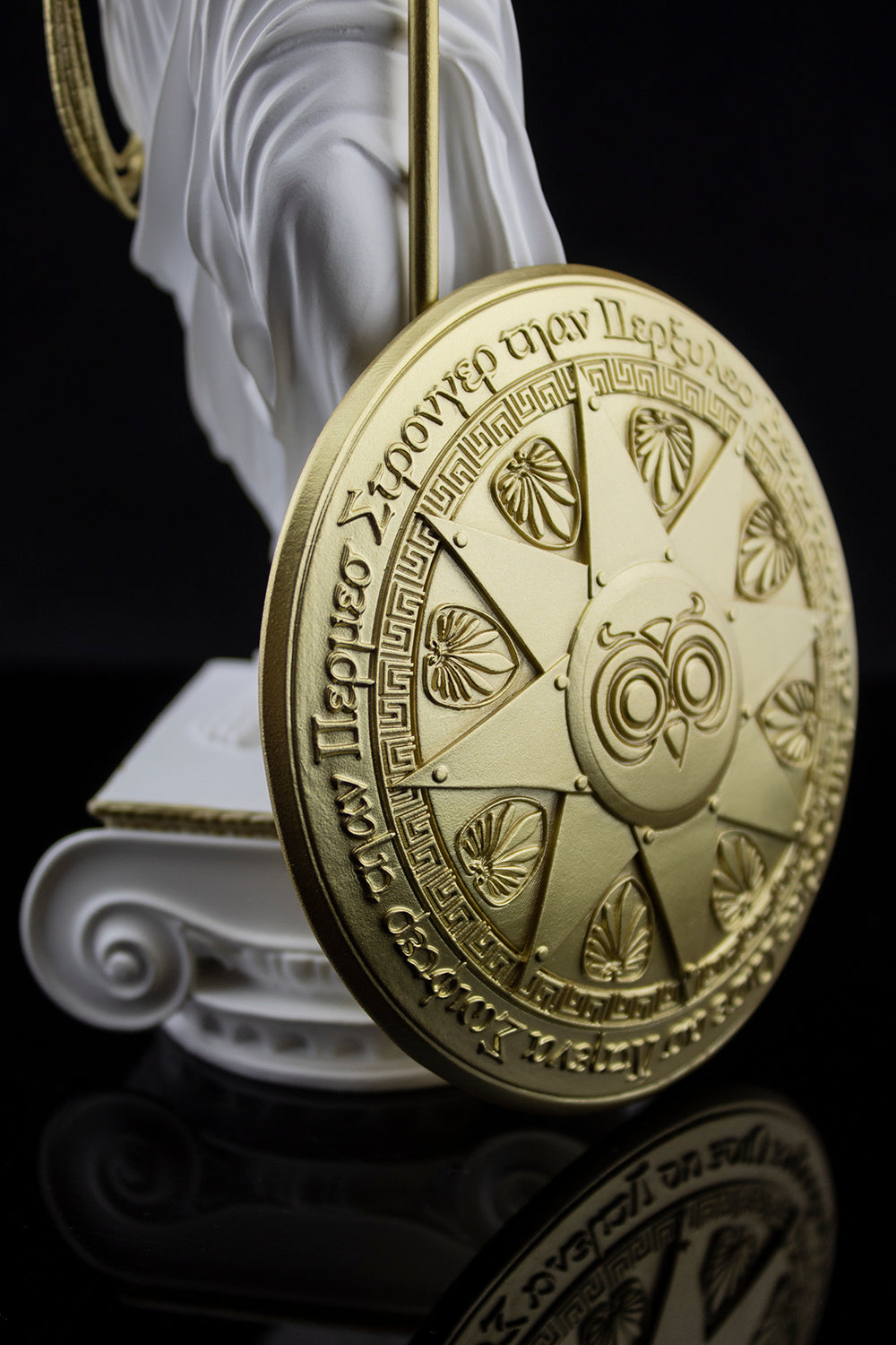 Wonder Woman: Princess of Themyscira Statue