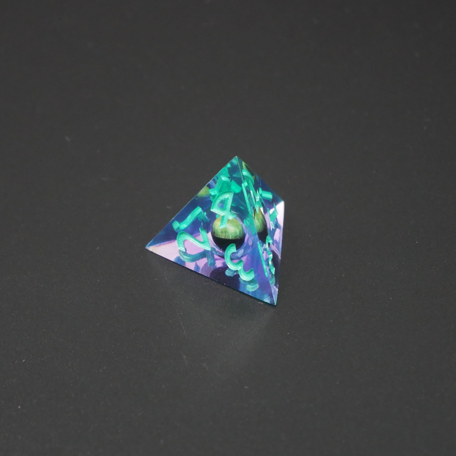 Remorhaz's Eye | 7 Piece Moving Eye DnD Dice Set | Acrylic RPG Gaming Dice