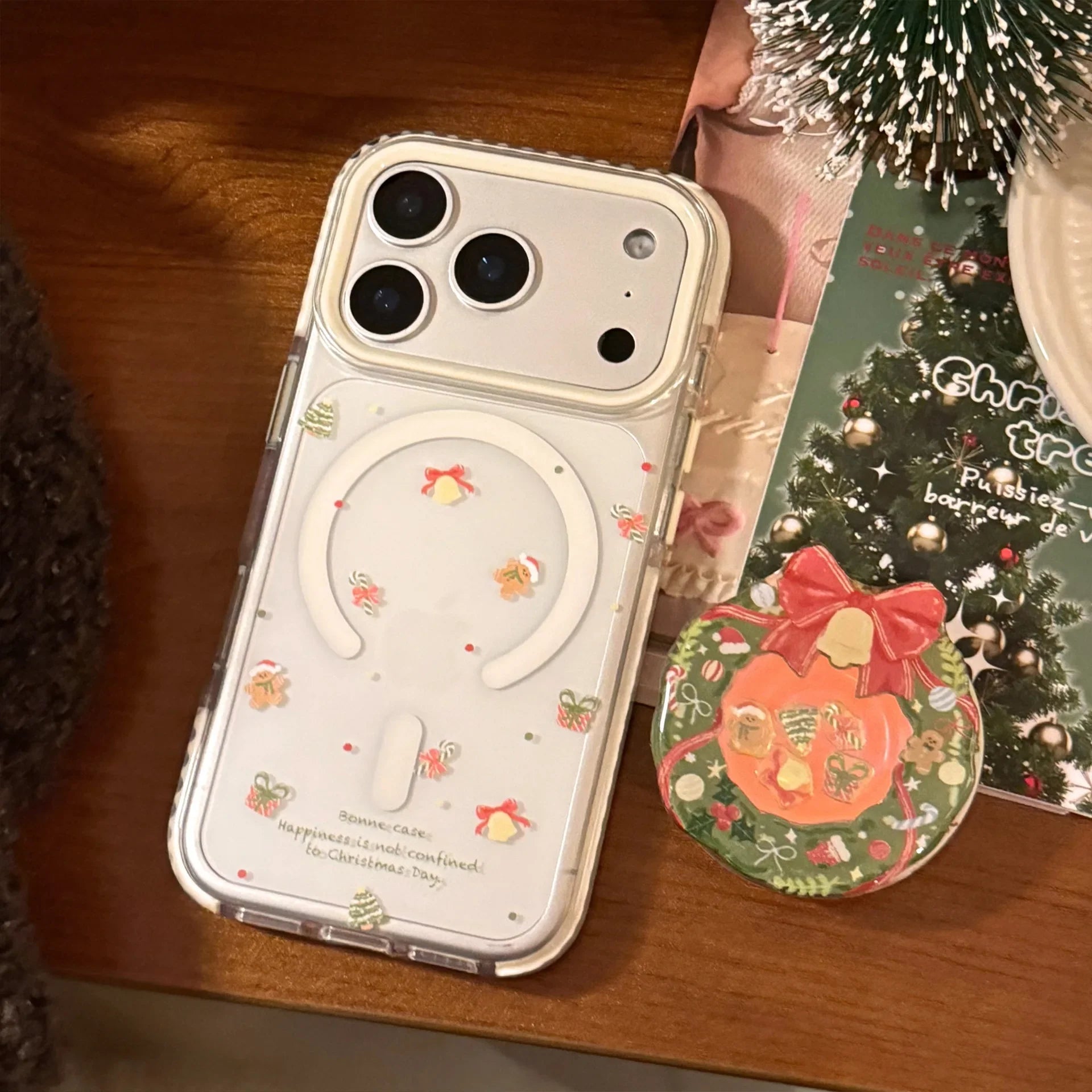 Cute Cartoon Christmas Wreath Quicksand Magnetic Bracket Phone Case For iPhone