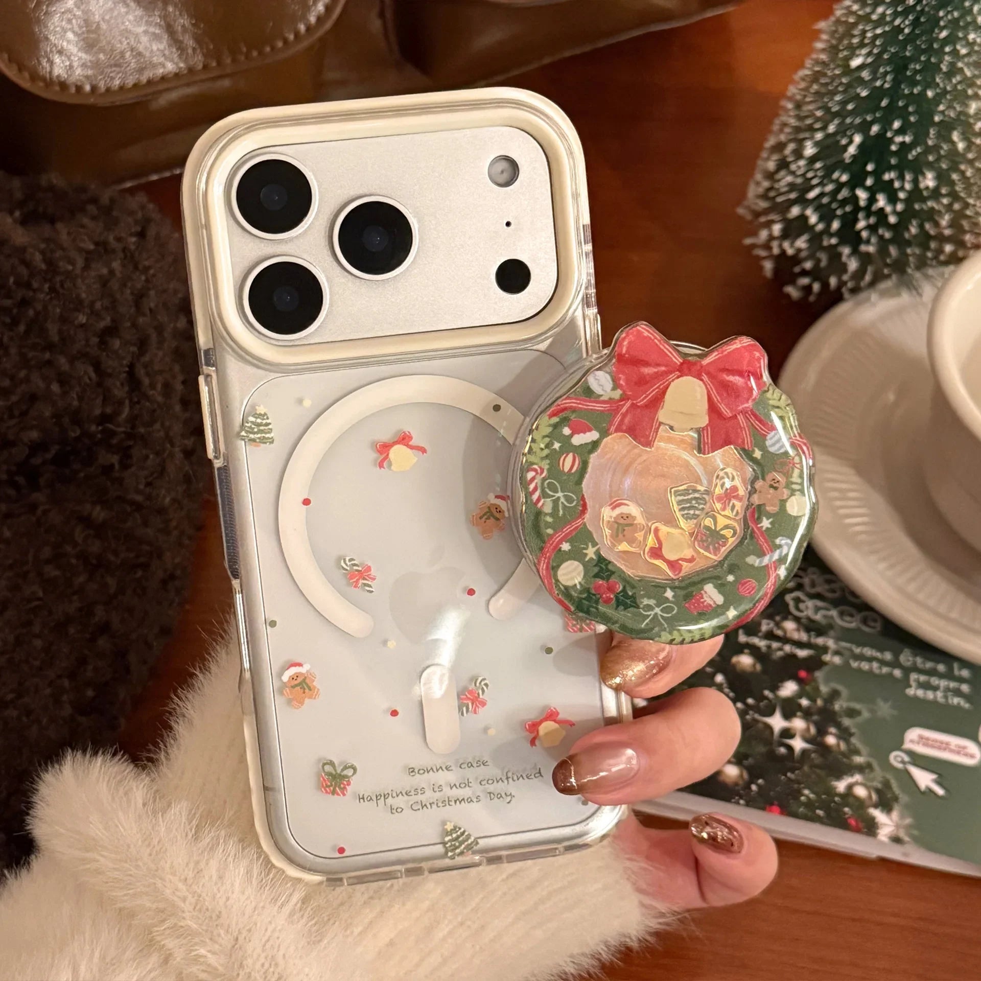 Cute Cartoon Christmas Wreath Quicksand Magnetic Bracket Phone Case For iPhone